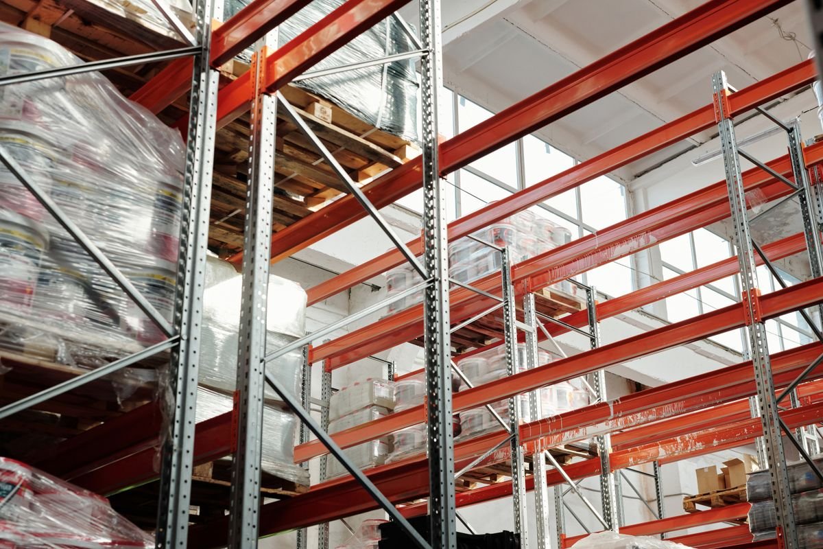 Warehouses & Logistics